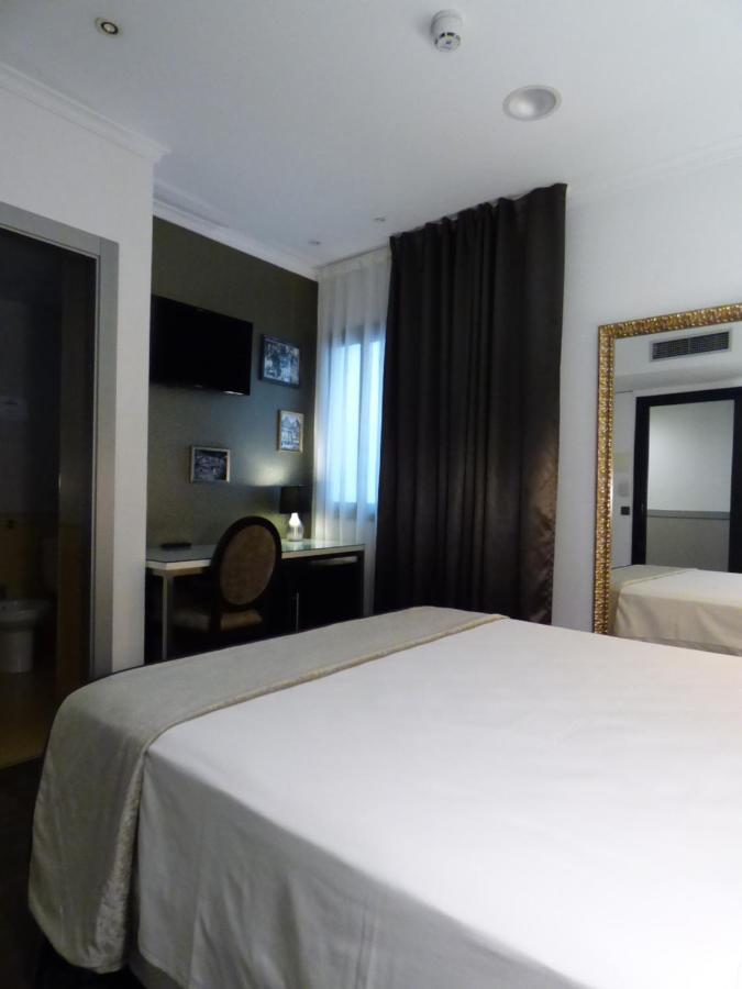 Moderno Hotel Barcelona Exterior photo