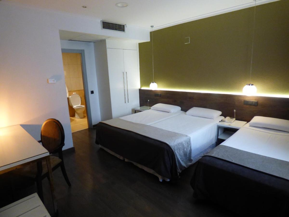 Moderno Hotel Barcelona Exterior photo
