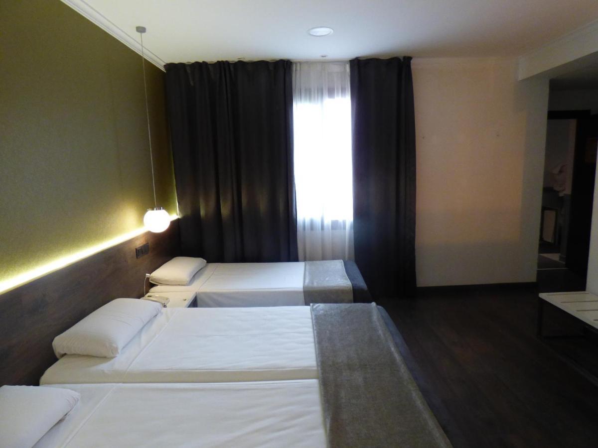 Moderno Hotel Barcelona Exterior photo