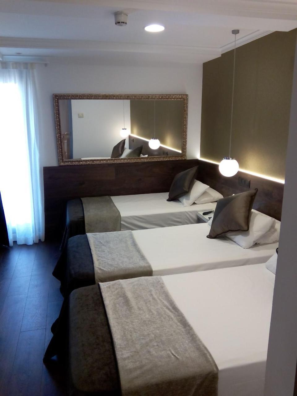 Moderno Hotel Barcelona Exterior photo